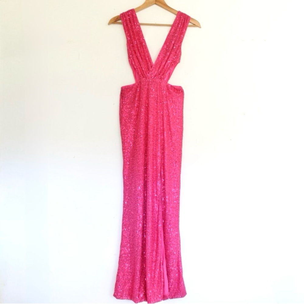 Hello Molly Love Me Sequin Dress - Picture 2 of 9